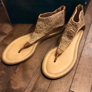 Size 10 women’s sandals